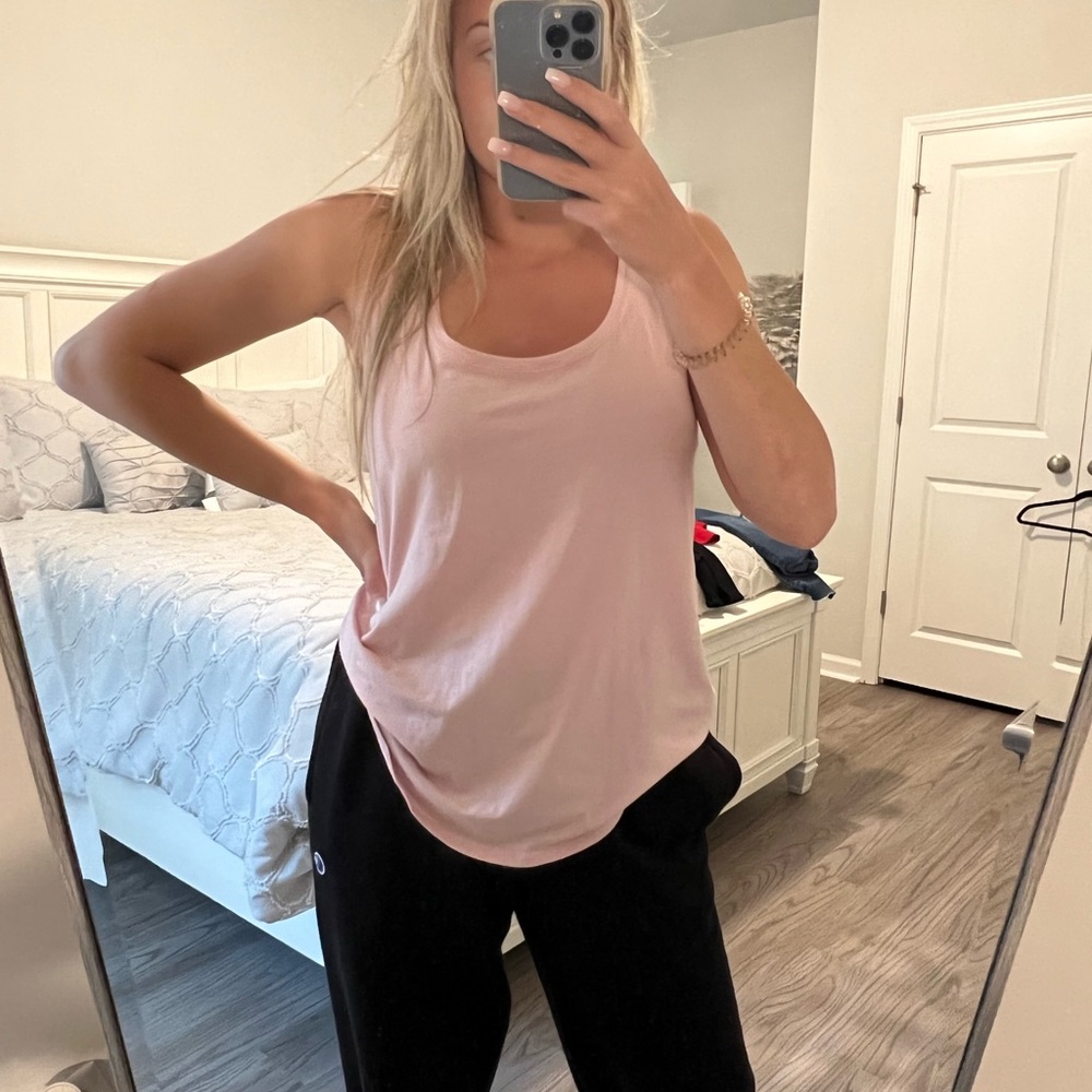 Lululemon tank top